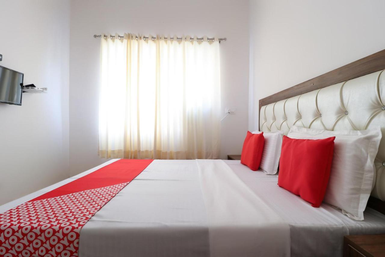 Oyo 64004 Hotel Kartar Zirakpur Ngoại thất bức ảnh