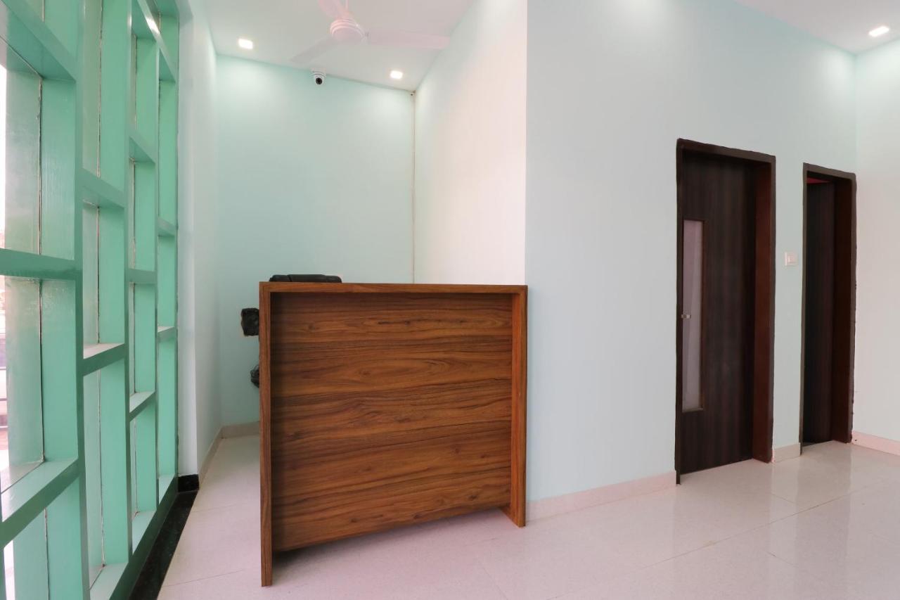 Oyo 64004 Hotel Kartar Zirakpur Ngoại thất bức ảnh